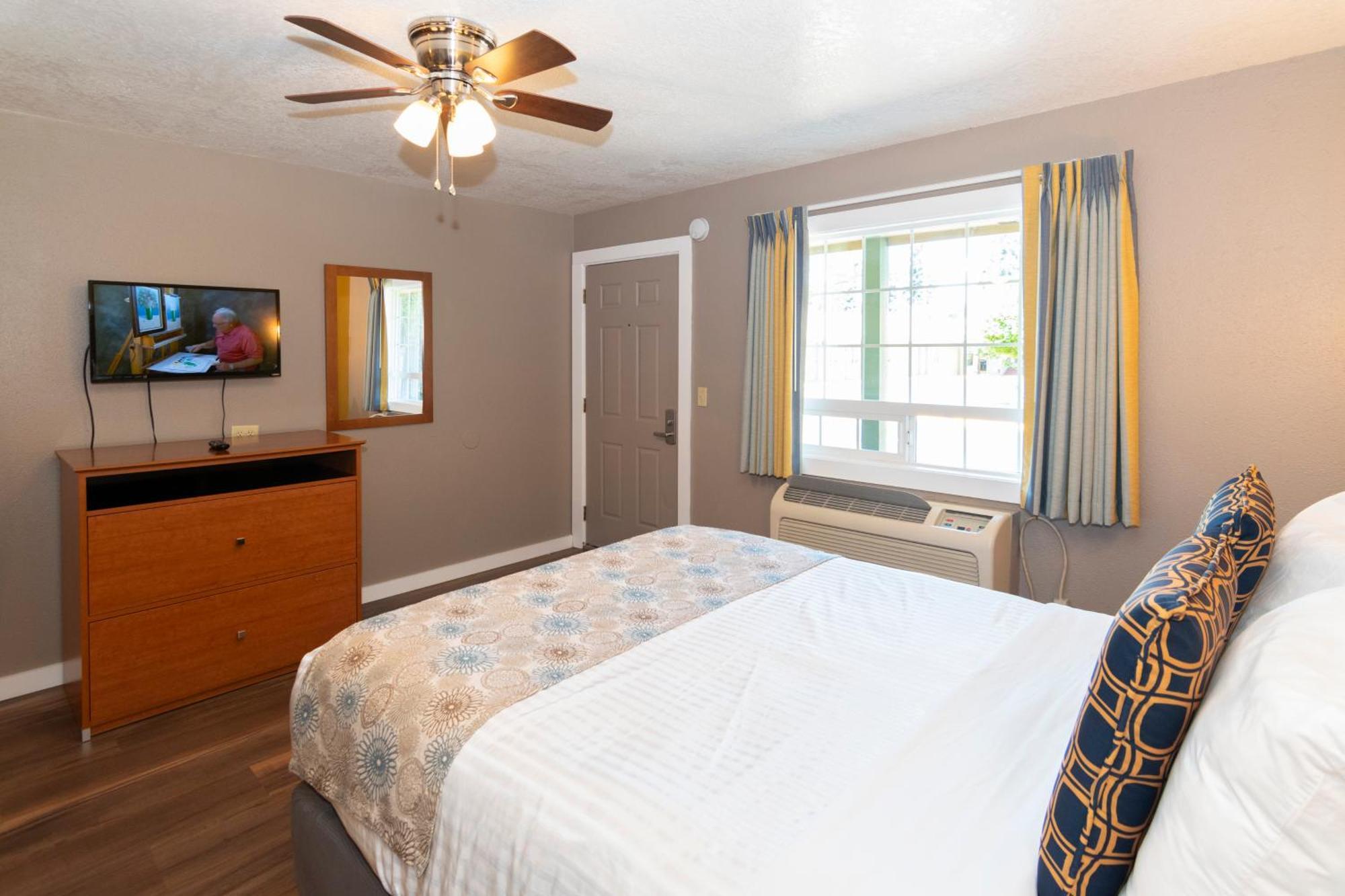 Nordic Inn And Suites Portland Bagian luar foto