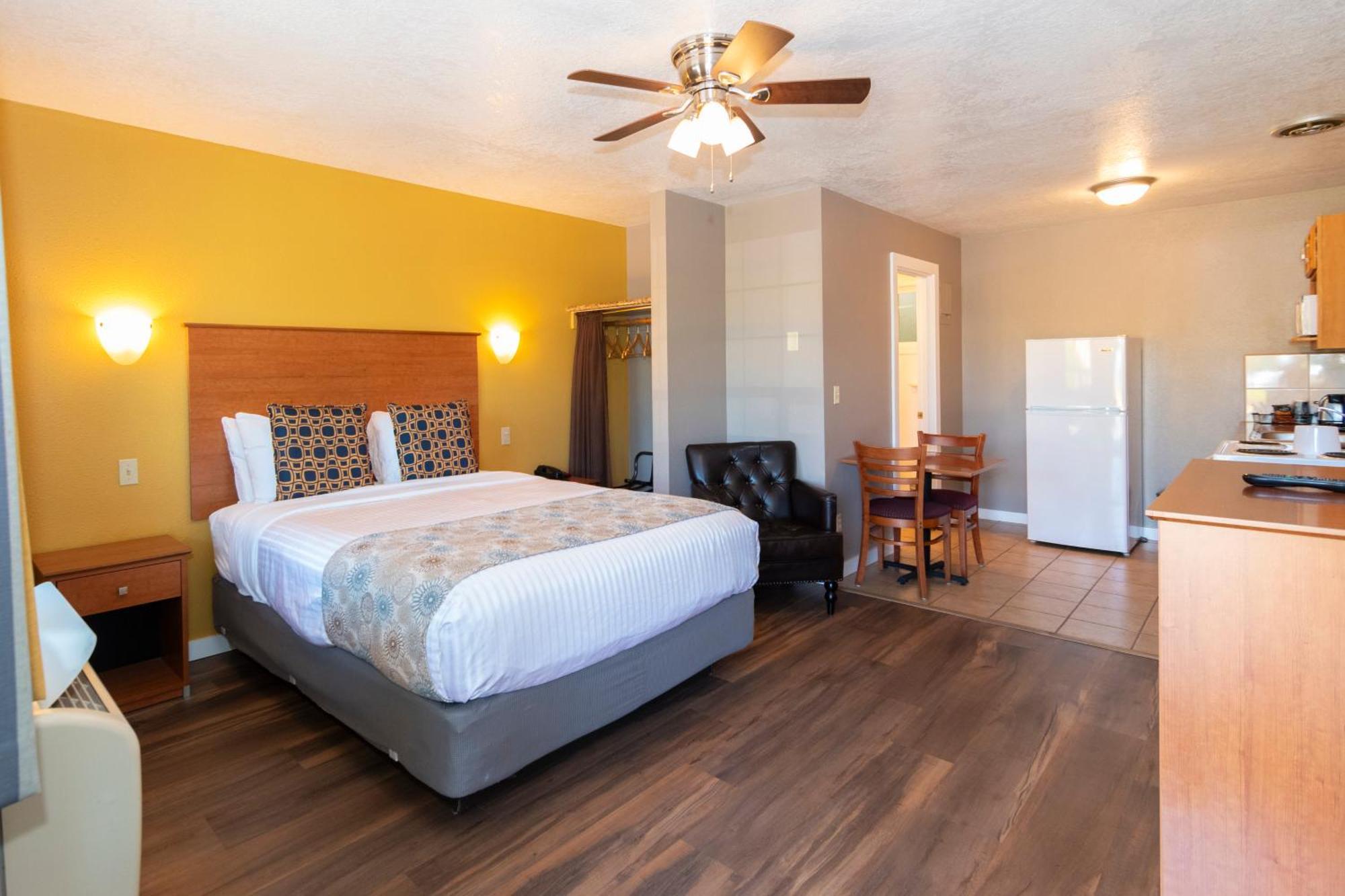 Nordic Inn And Suites Portland Bagian luar foto