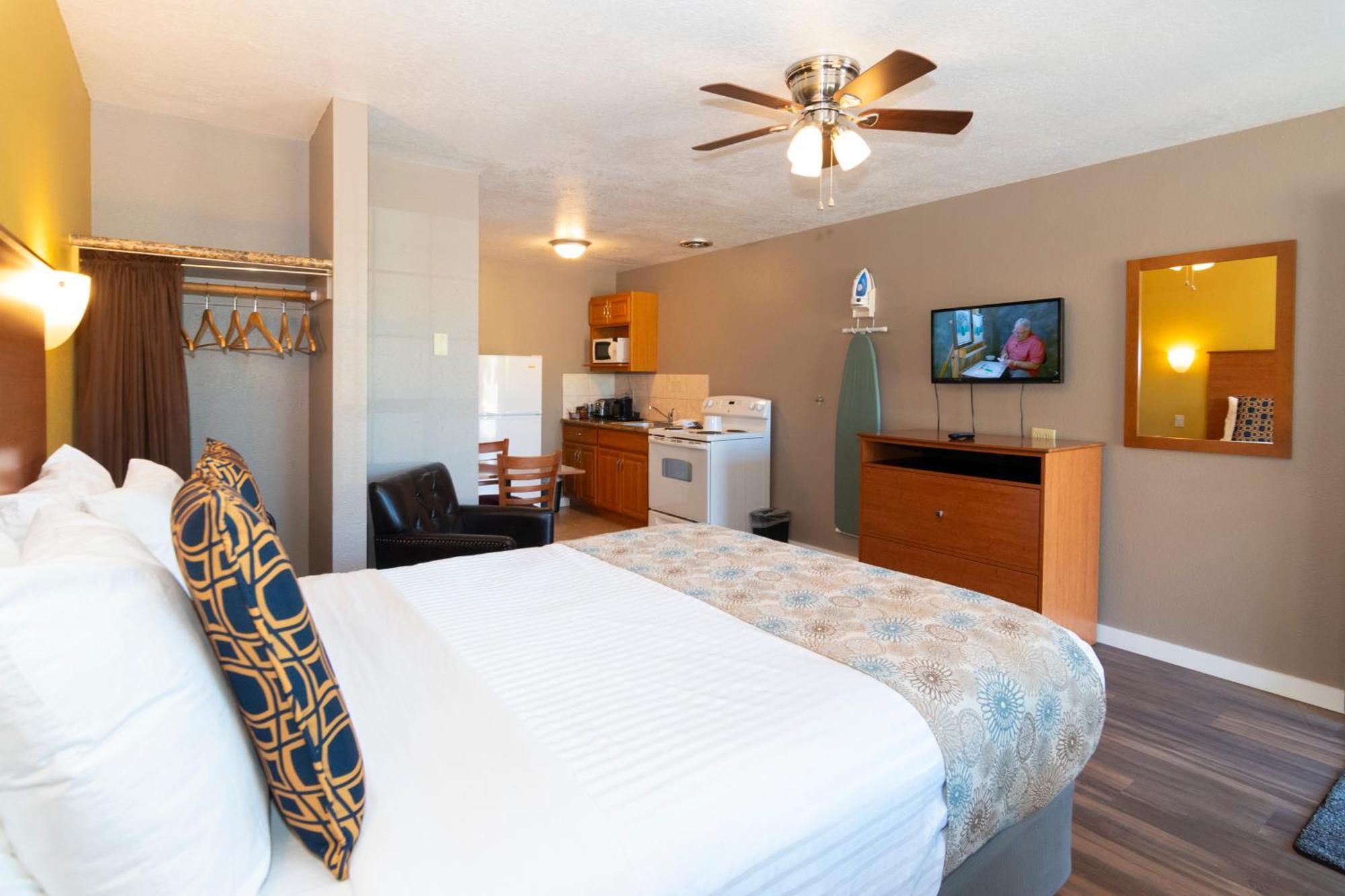 Nordic Inn And Suites Portland Bagian luar foto