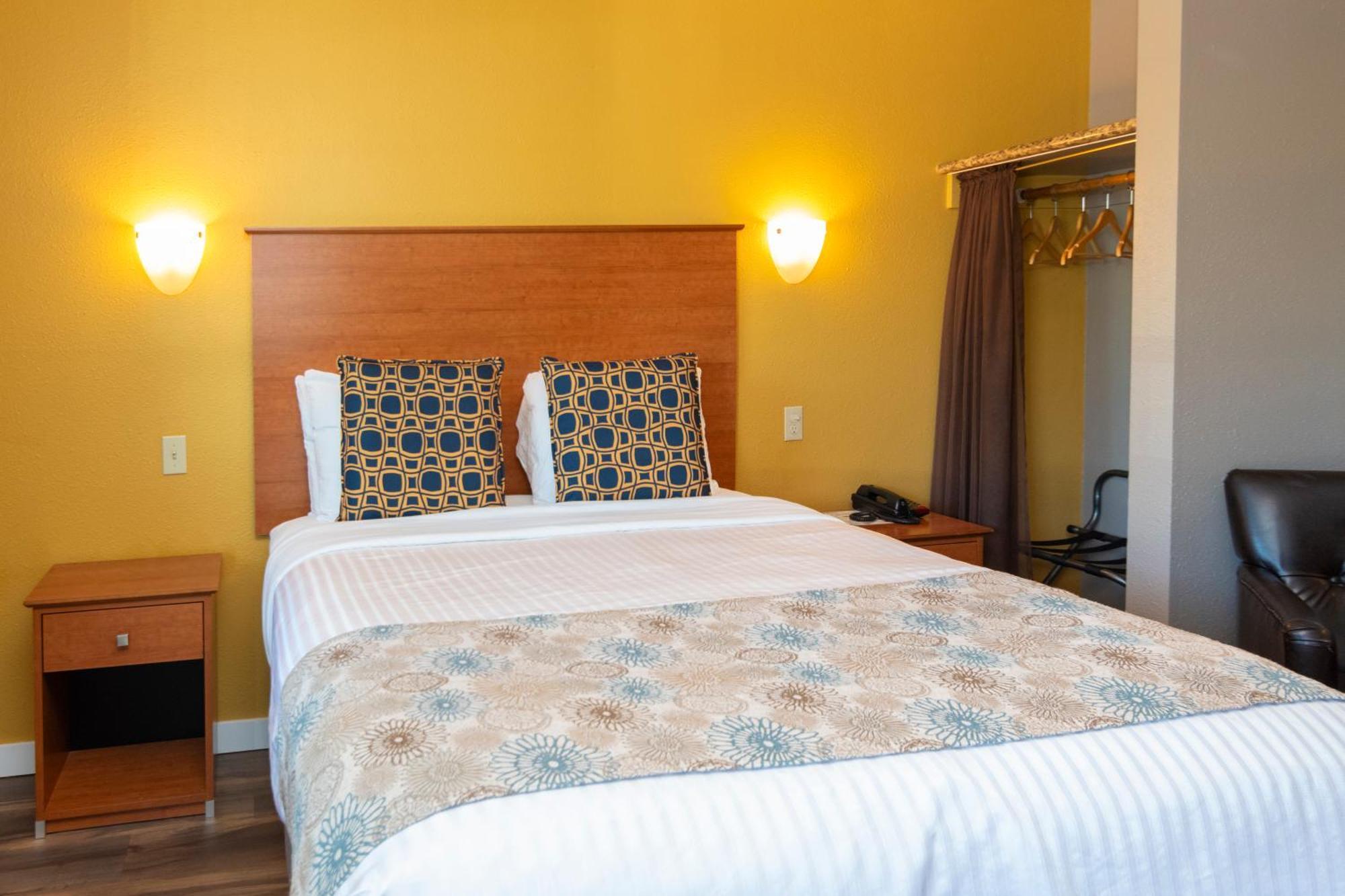 Nordic Inn And Suites Portland Bagian luar foto