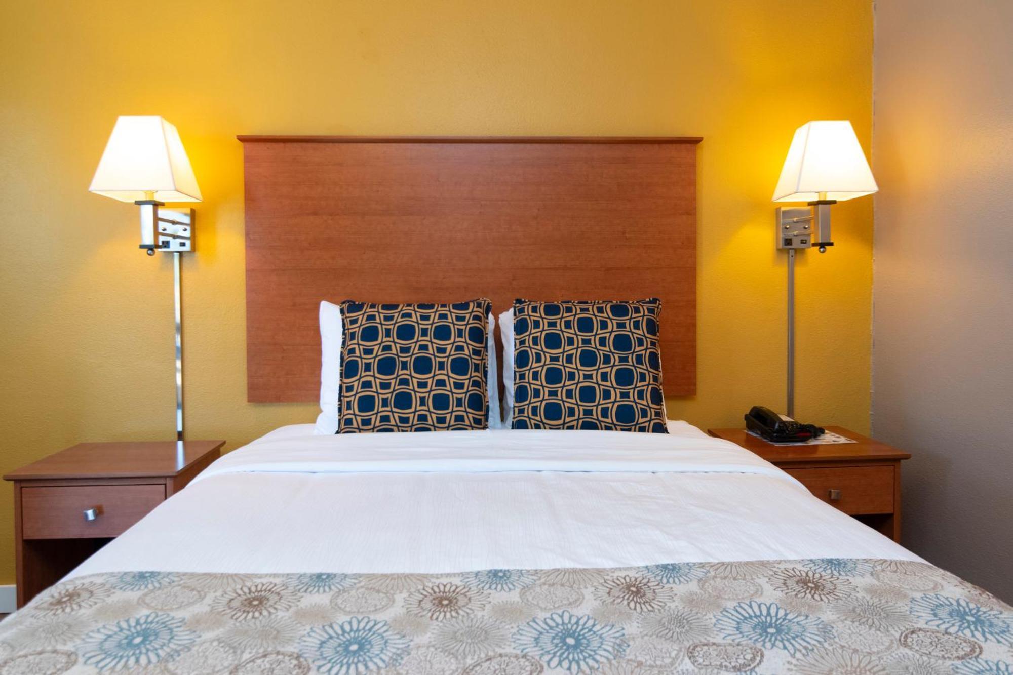 Nordic Inn And Suites Portland Bagian luar foto