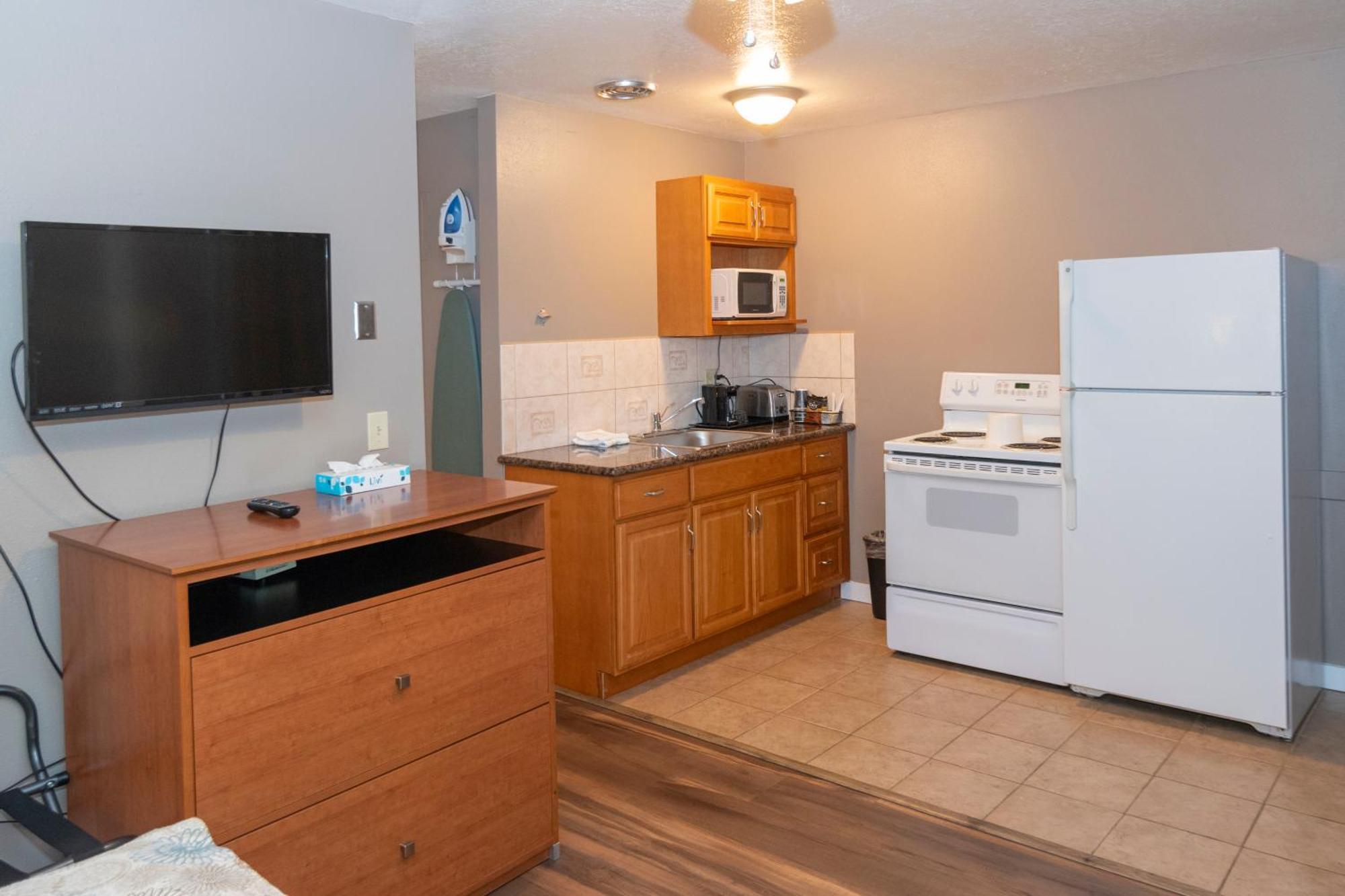 Nordic Inn And Suites Portland Bagian luar foto