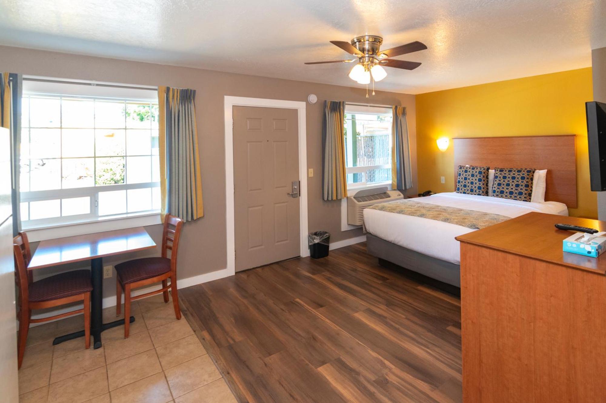 Nordic Inn And Suites Portland Bagian luar foto