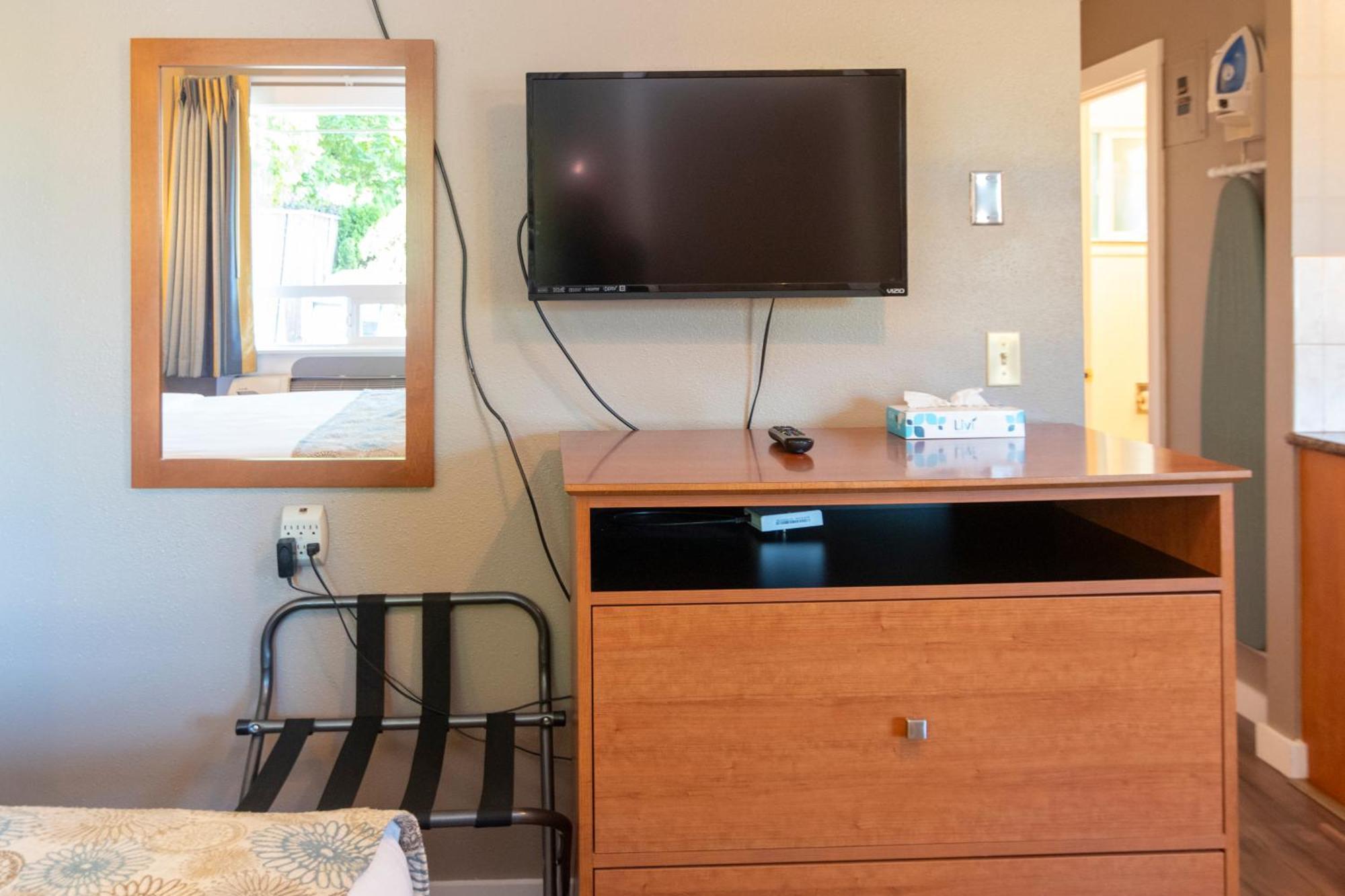 Nordic Inn And Suites Portland Bagian luar foto
