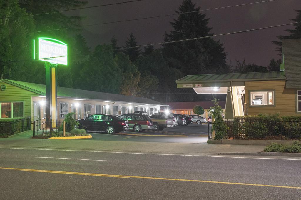 Nordic Inn And Suites Portland Bagian luar foto