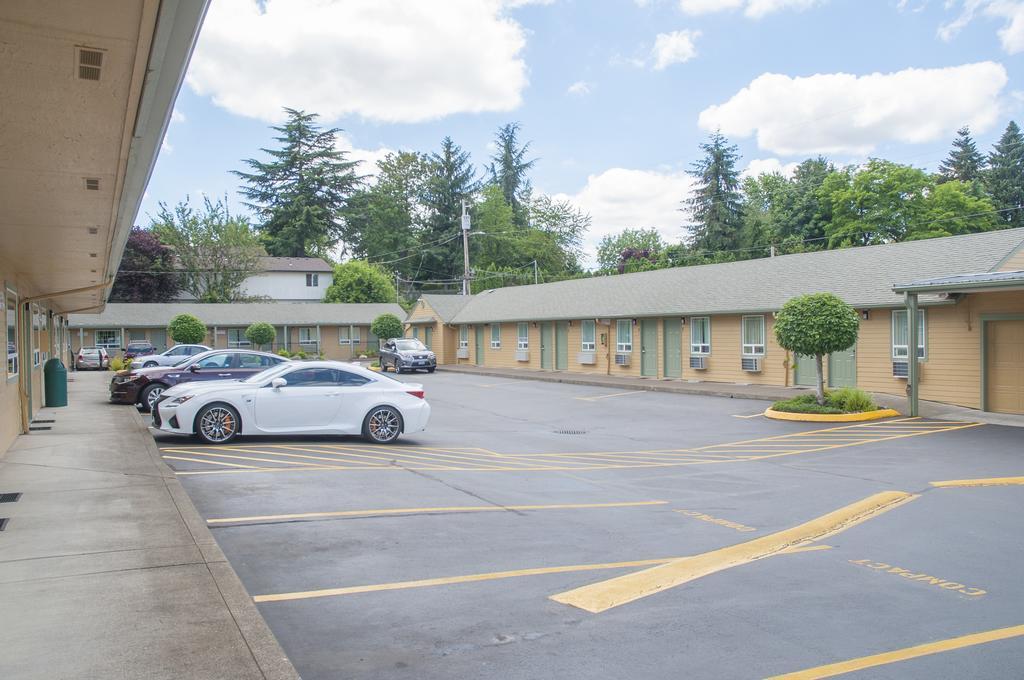 Nordic Inn And Suites Portland Bagian luar foto