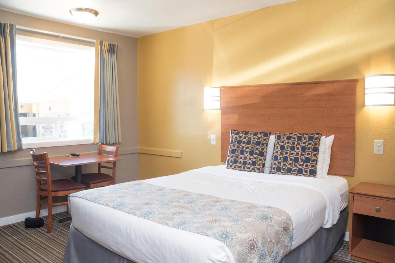 Nordic Inn And Suites Portland Bagian luar foto