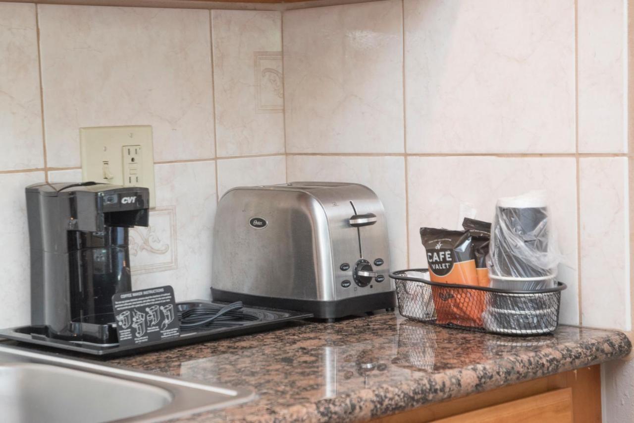 Nordic Inn And Suites Portland Bagian luar foto